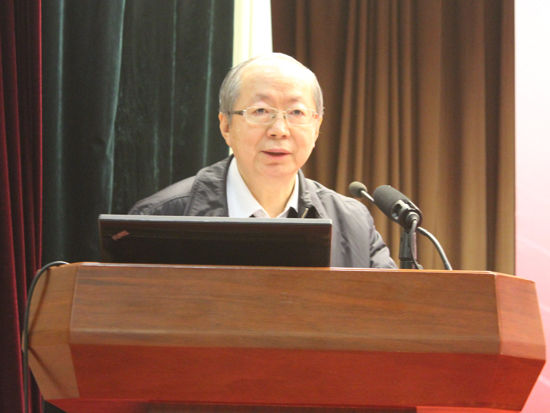 中國經濟體制改革基金會彭森出席第二屆中國產業(yè)改革發(fā)展年會并演講